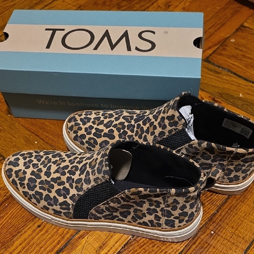 TOMS Leopard Print Ankle Shoes